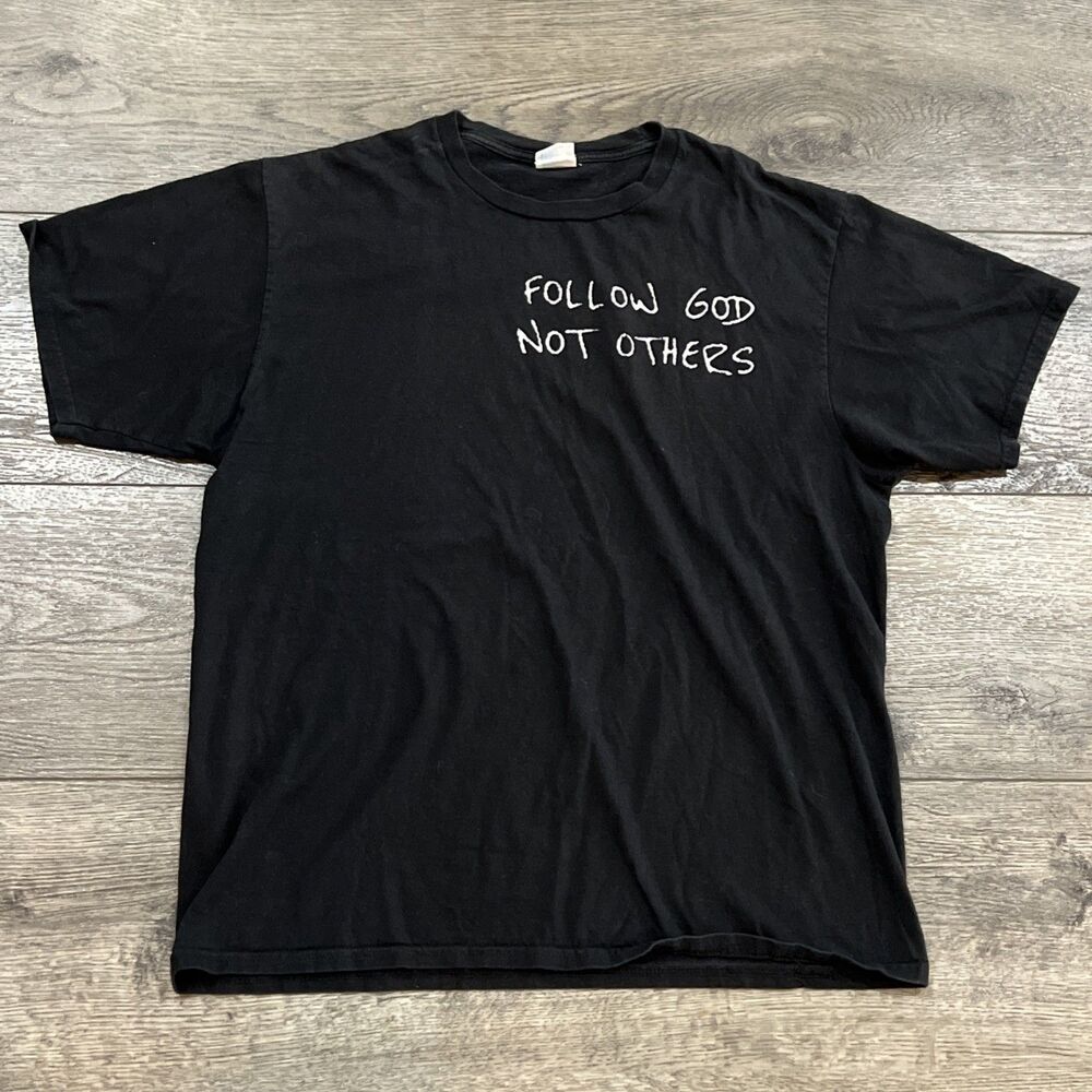 Vintage Y2K Gildan Follow God Not Others Black T-shirt - Men’s Large